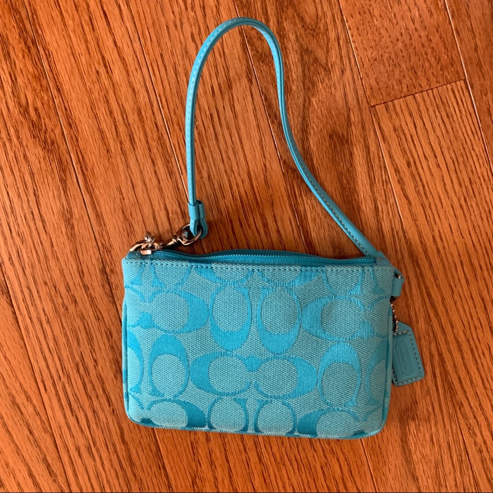 Coach wristlet turquoise NWT in original box